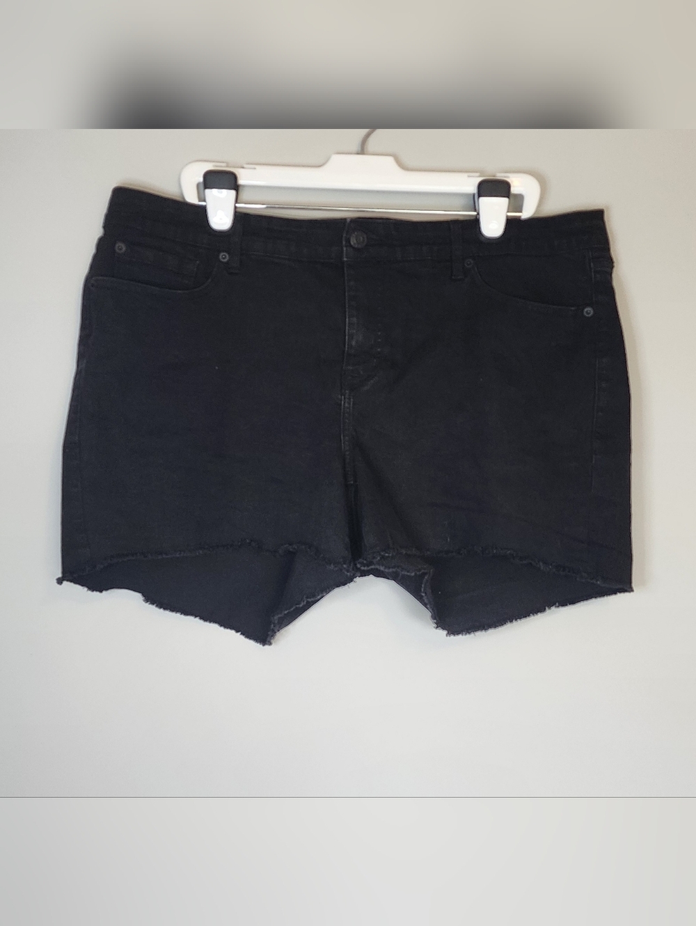 Women’s Black Frayed Hem Denim Shorts